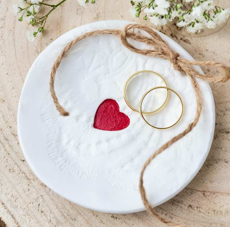 Staedtler FIMO Air Light 125g white, jewellery plate made from the clay