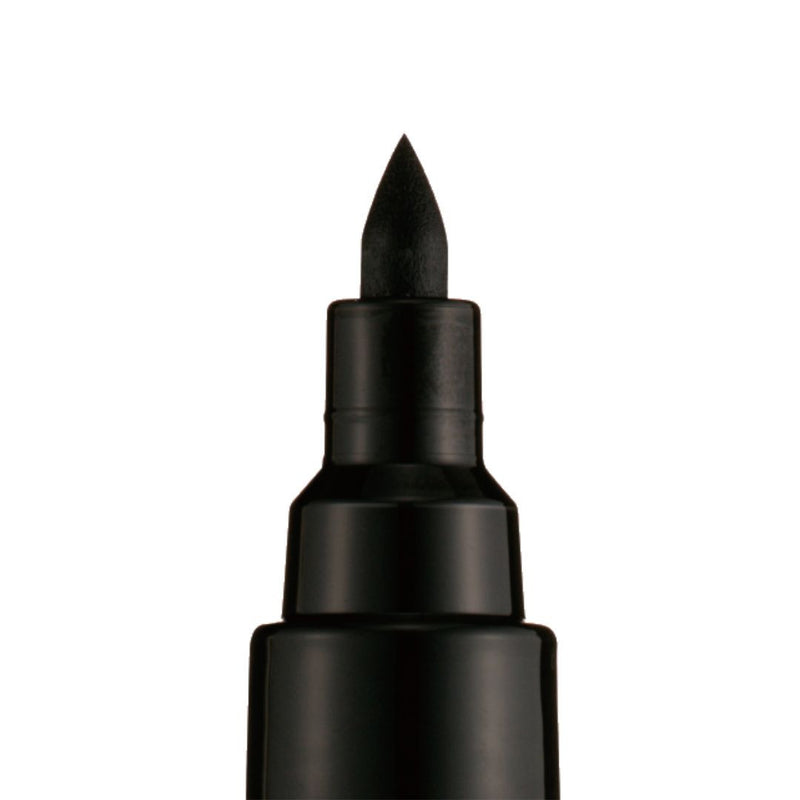 Close up of the flexible brush tip on a POSCA PC-5BR marker