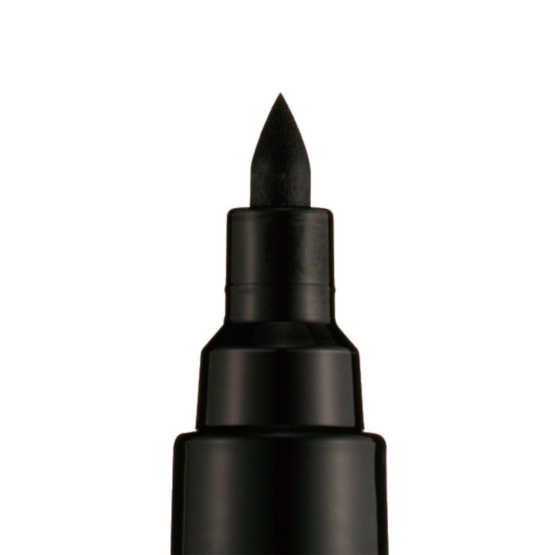 POSCA PC-5BR close up showing the semi-flexible brush tip
